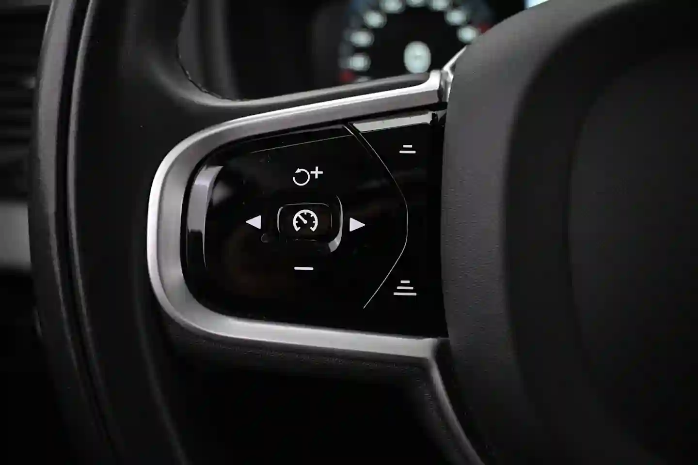 Car Image - 2nmVslyYfYRVBiDCM0o4pp