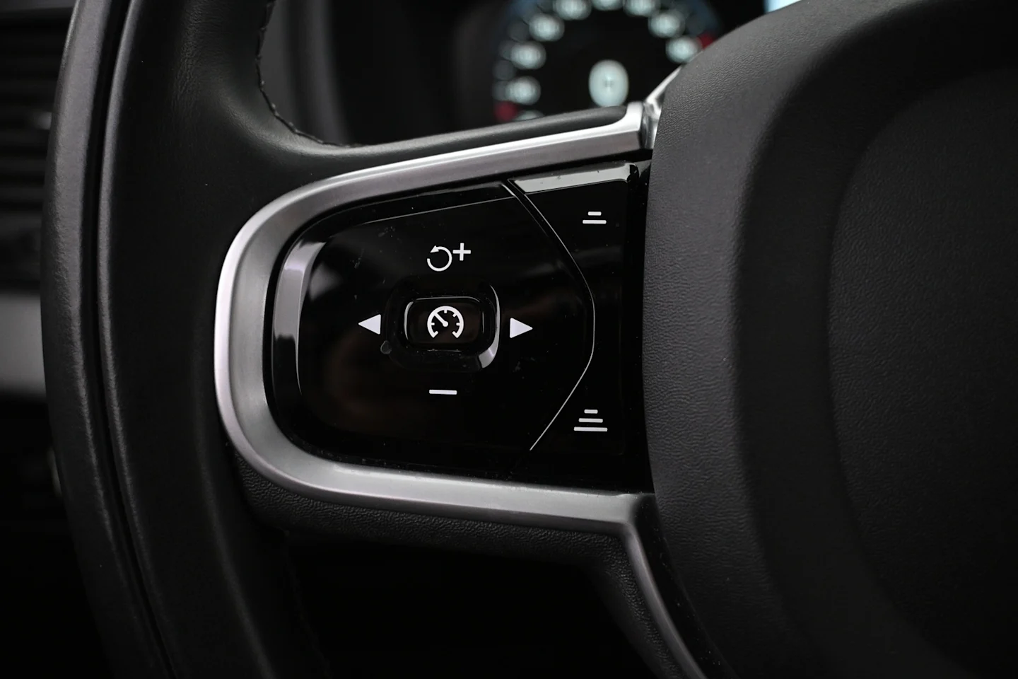 Car Image - 2nmVslyYfYRVBiDCM0o4pp