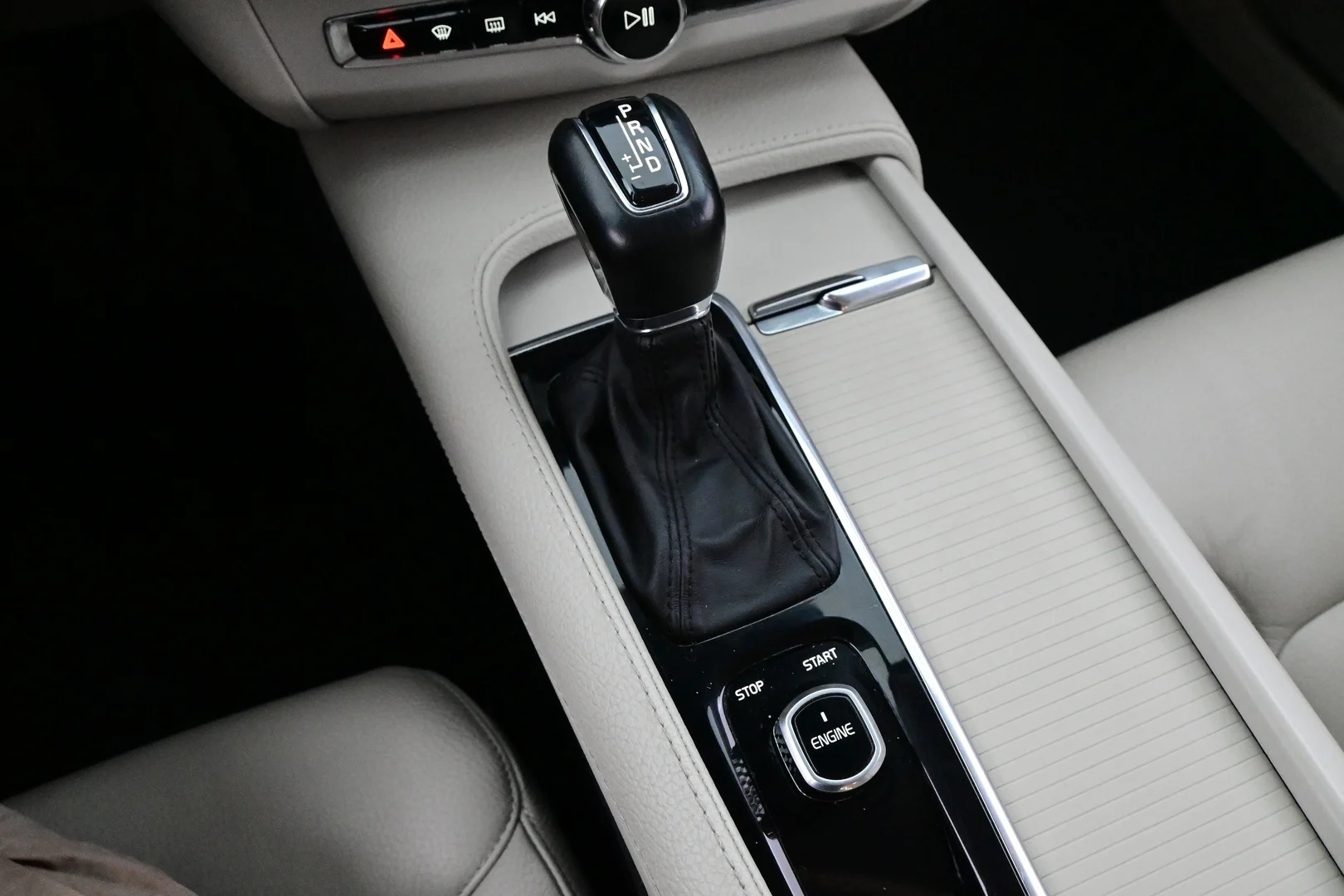 Car Image - 3cPERutxPk0AbpYrNiKtOx