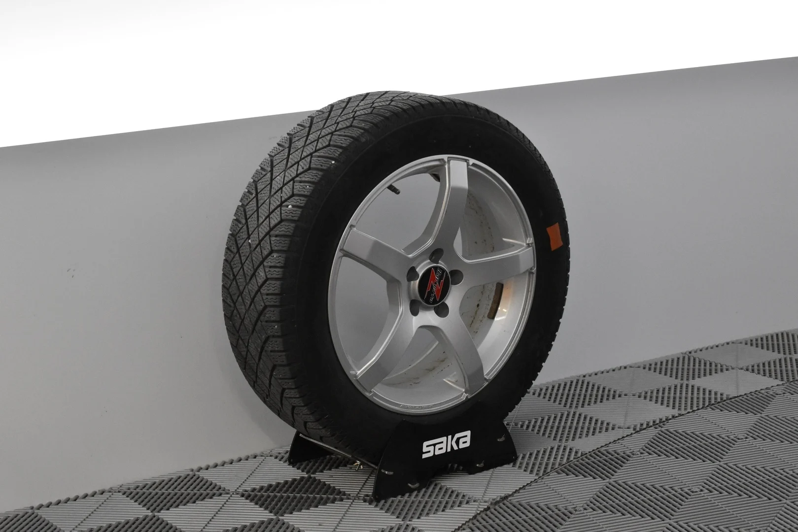 Car Image - 5Mgs6N5cW6XjaOdhk8o53i