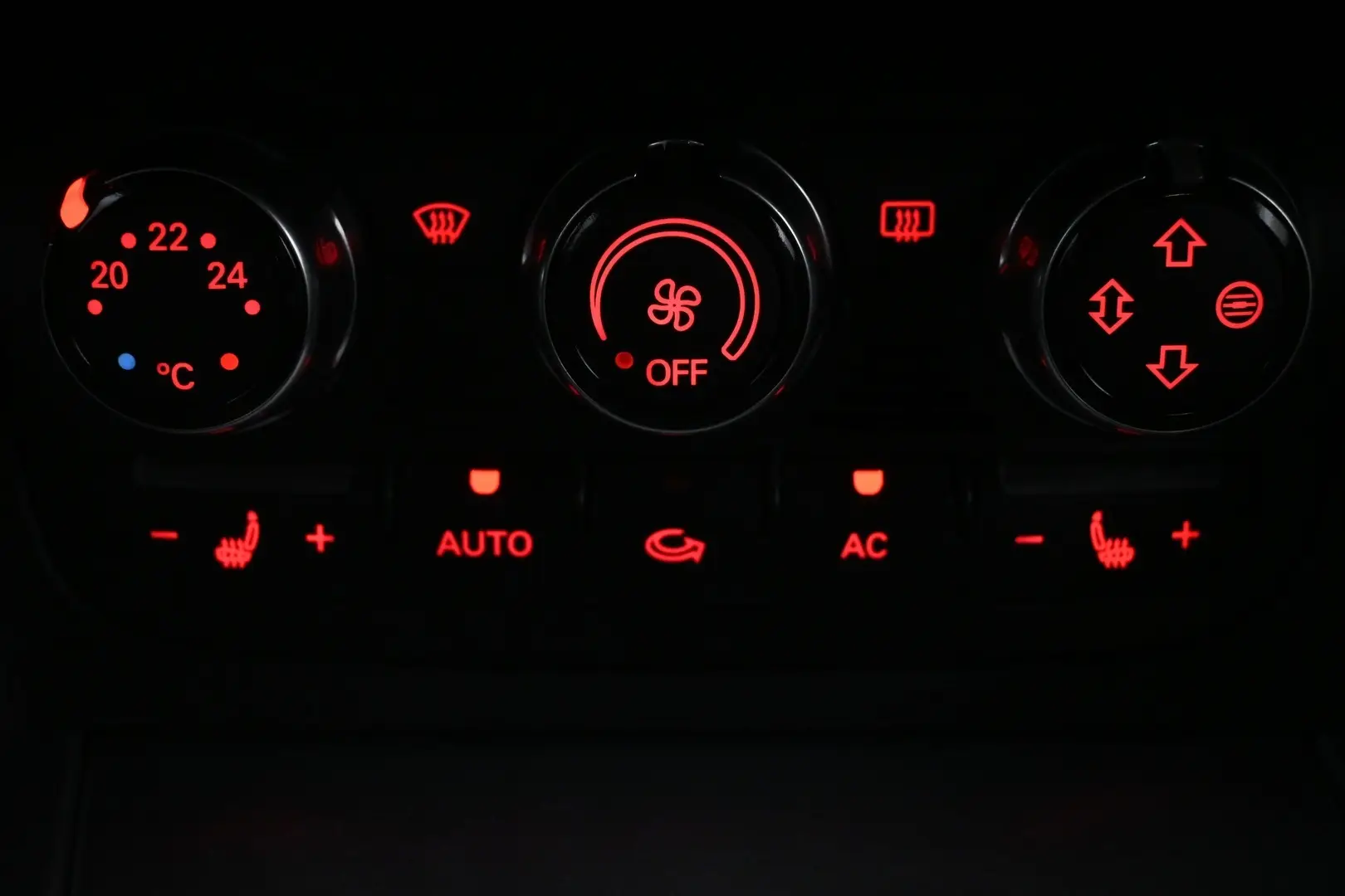 Car Image - 2ssLcPinjsdinJ2e2BcrNG