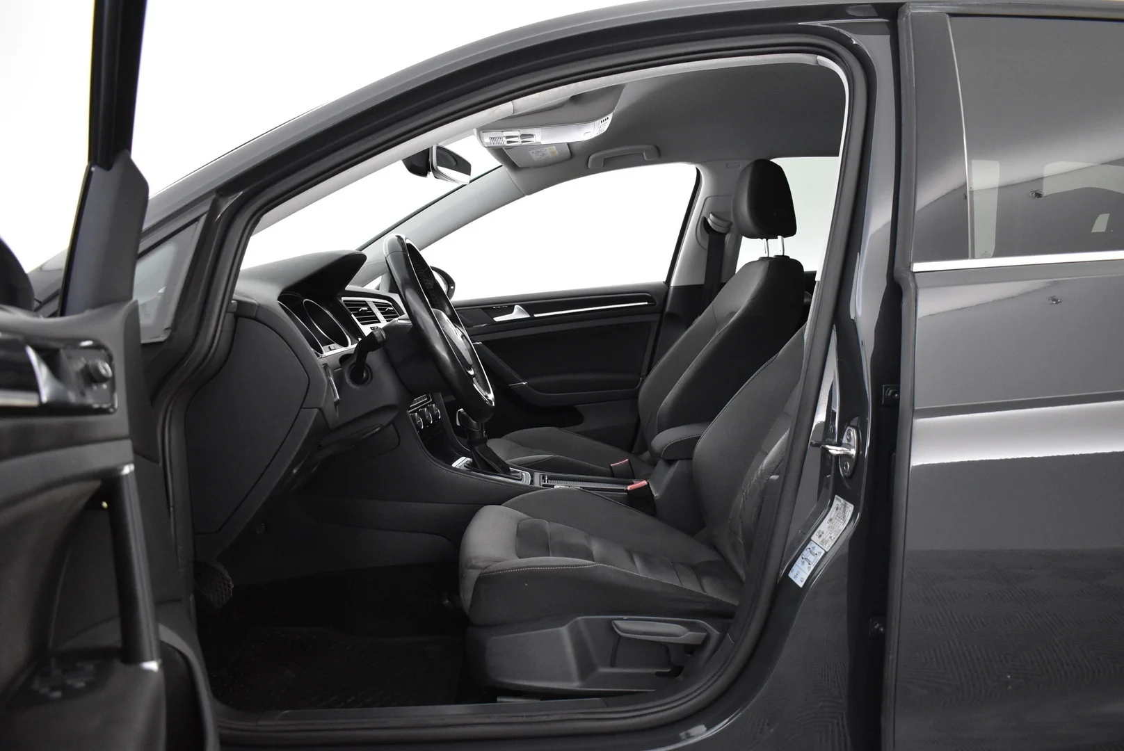 Car Image - 18TAYKnXOvJO1qQbDW2pRl