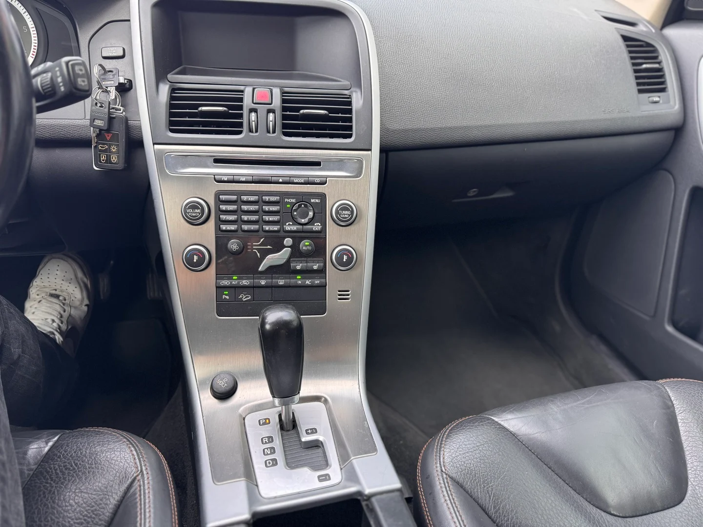 Car Image - 1sR9VsU9wuwmbHFu972J8z