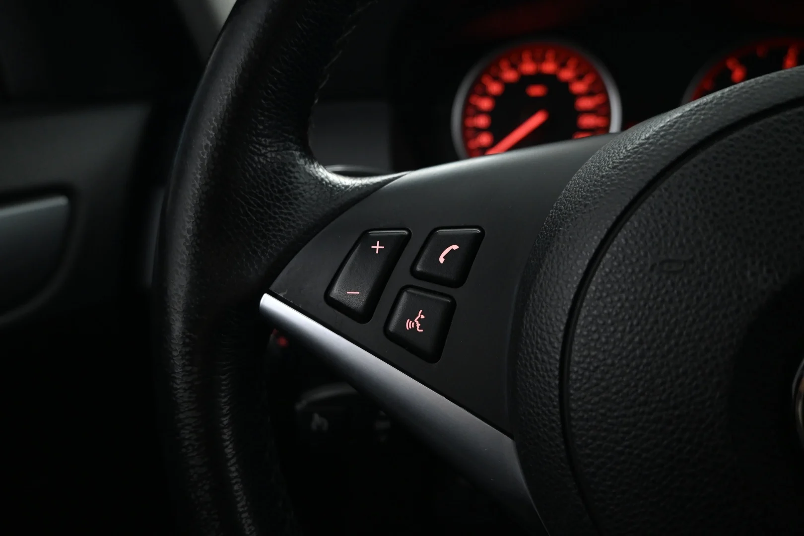 Car Image - 45L9taAcQMNZaRISZLudPR