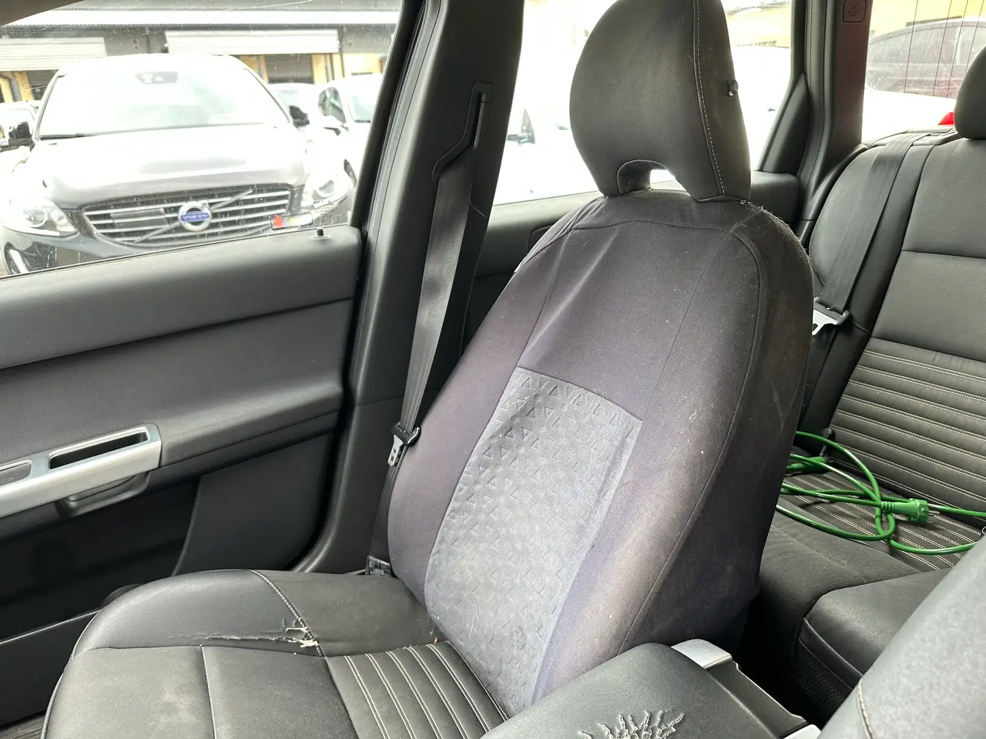 Car Image - 3FxBe9GJHOmm6wDrtFuXEl