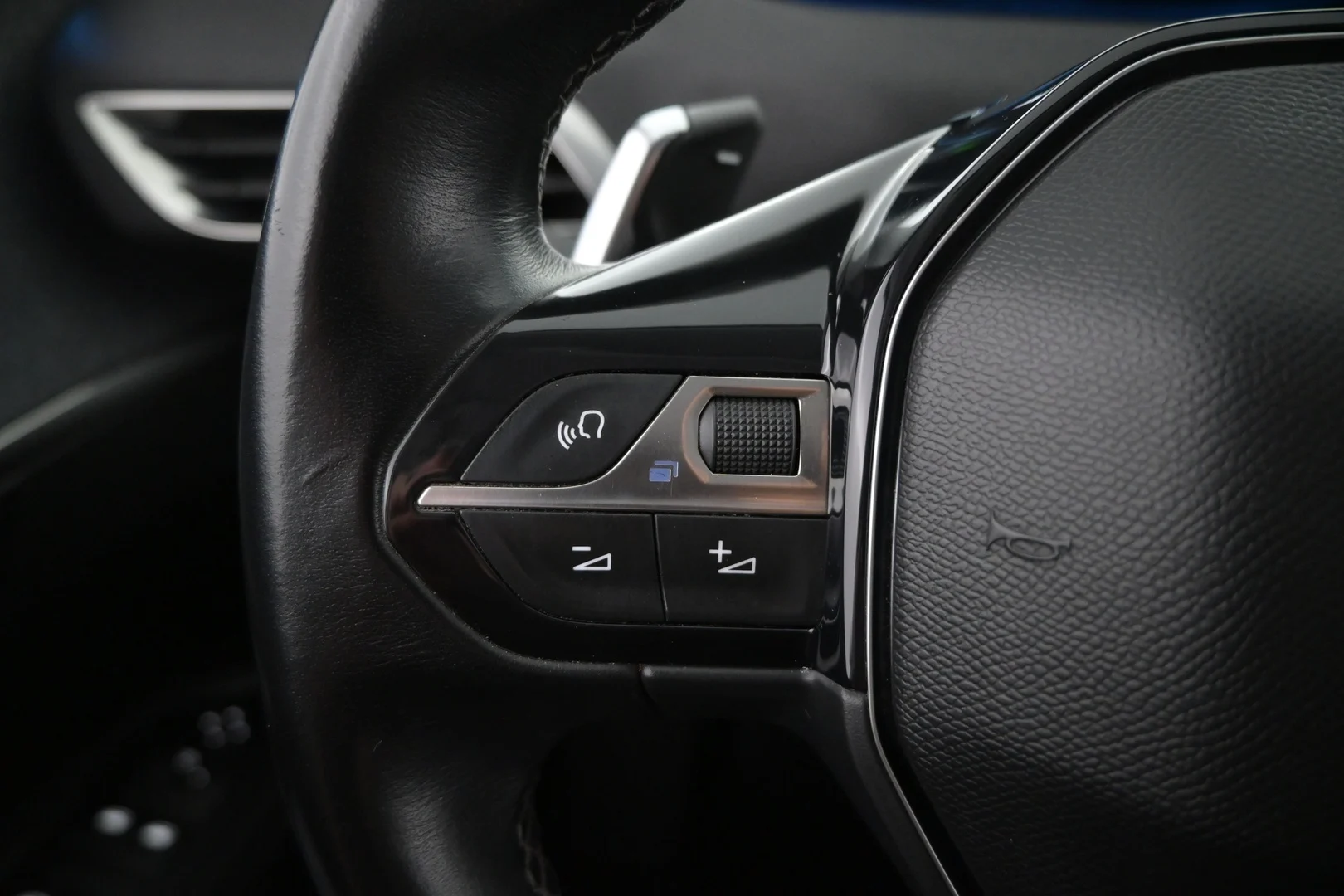 Car Image - 3HuIPffX6hK21drbtAWuVL