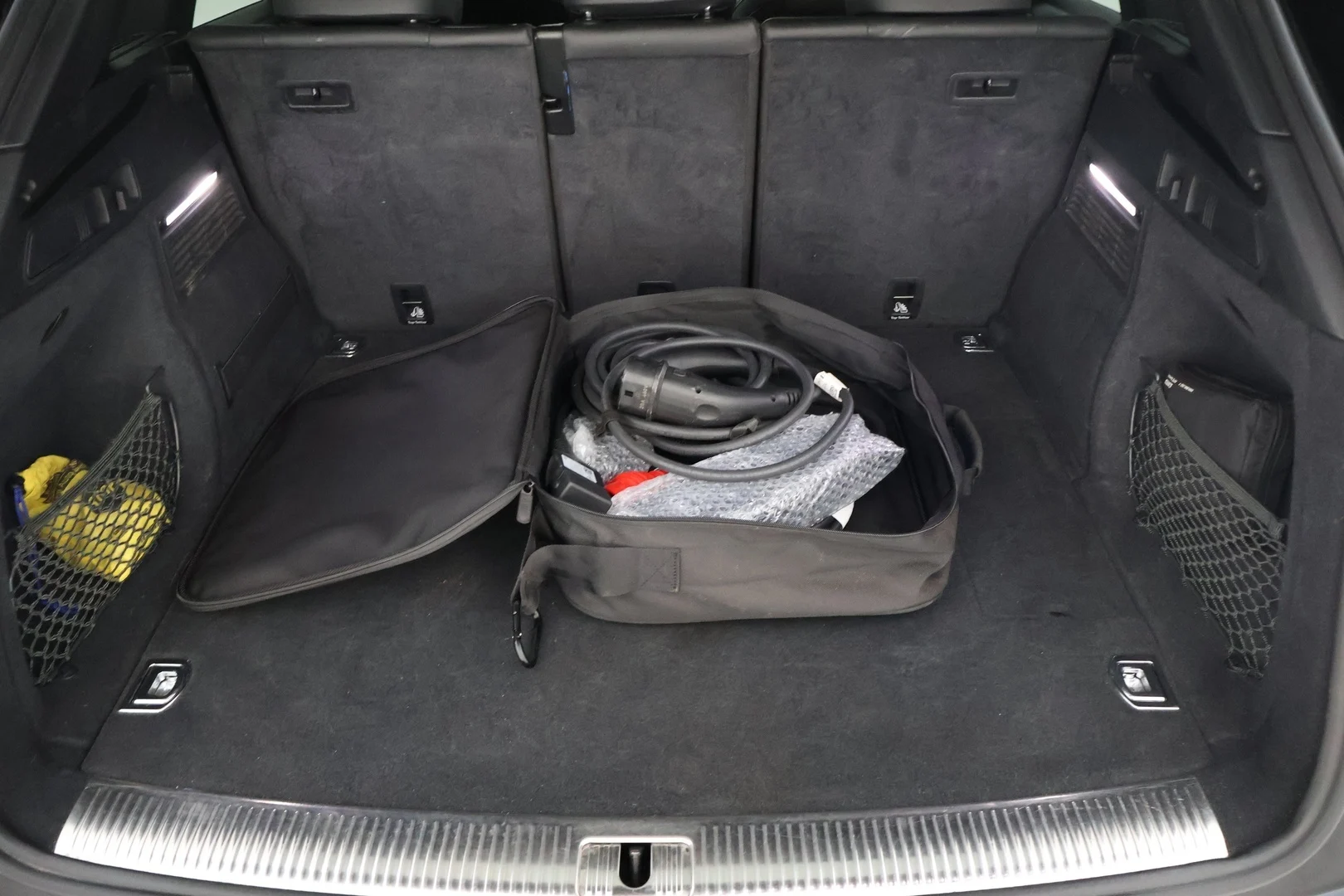 Car Image - plHtt7hbyEsMz7iPmHwXM