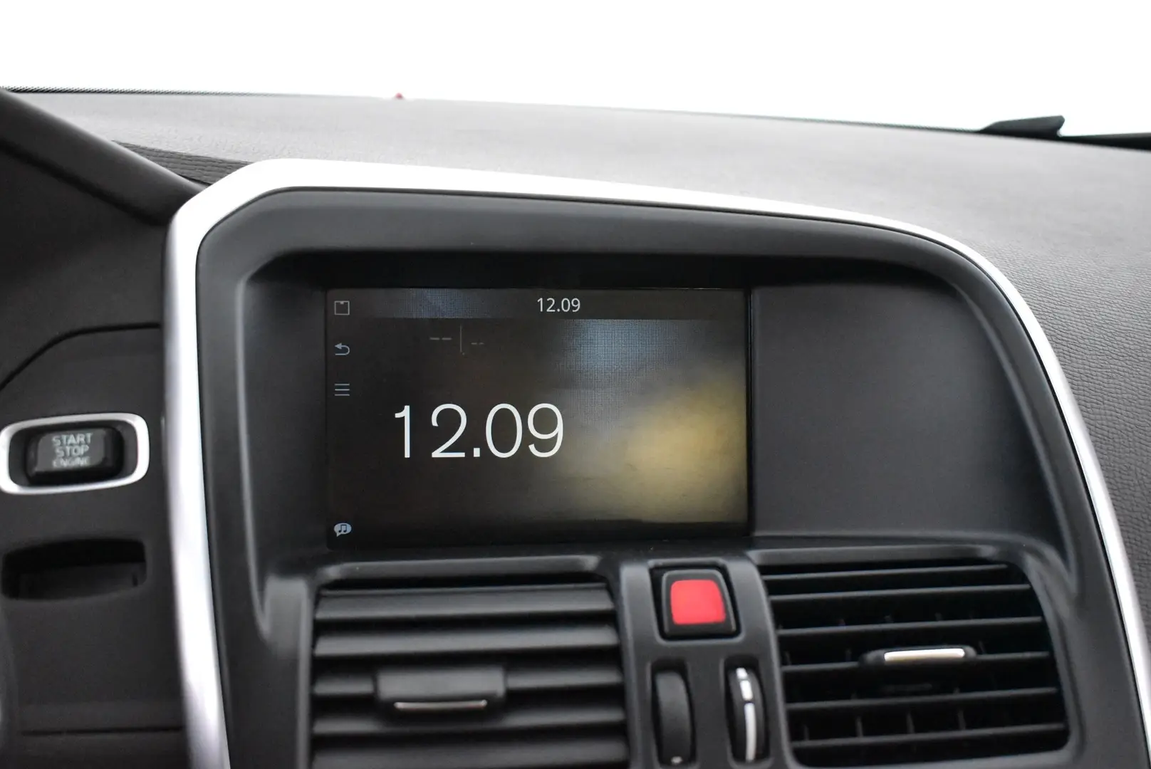 Car Image - 5rBqsXBvZ6e4wZy5lyIcKh