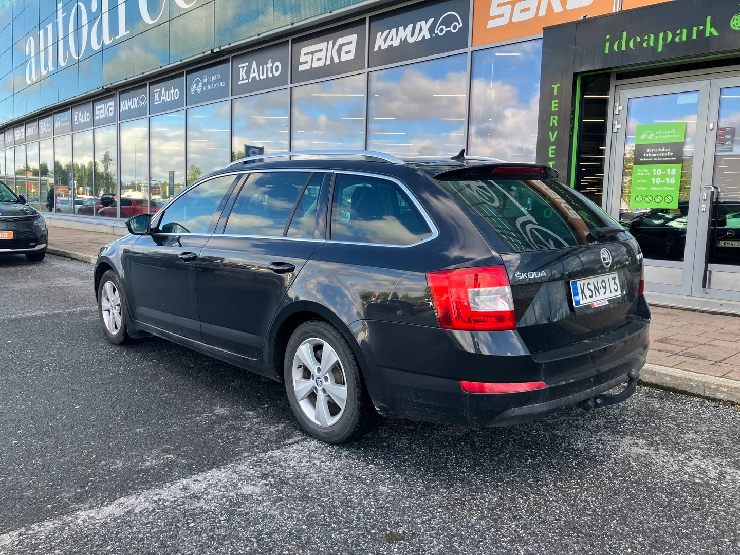 Car Image - 151Ig3f5nEDnI7OS8fEMKk