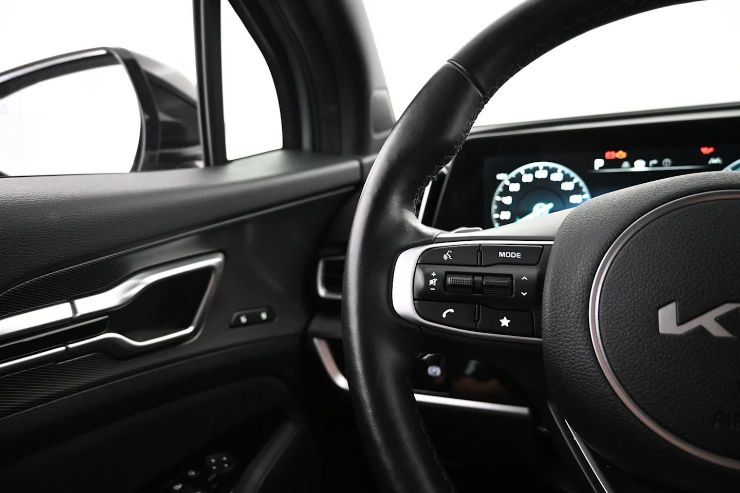 Car Image - 1yqdAczyaTzx3g9MVCuj0G