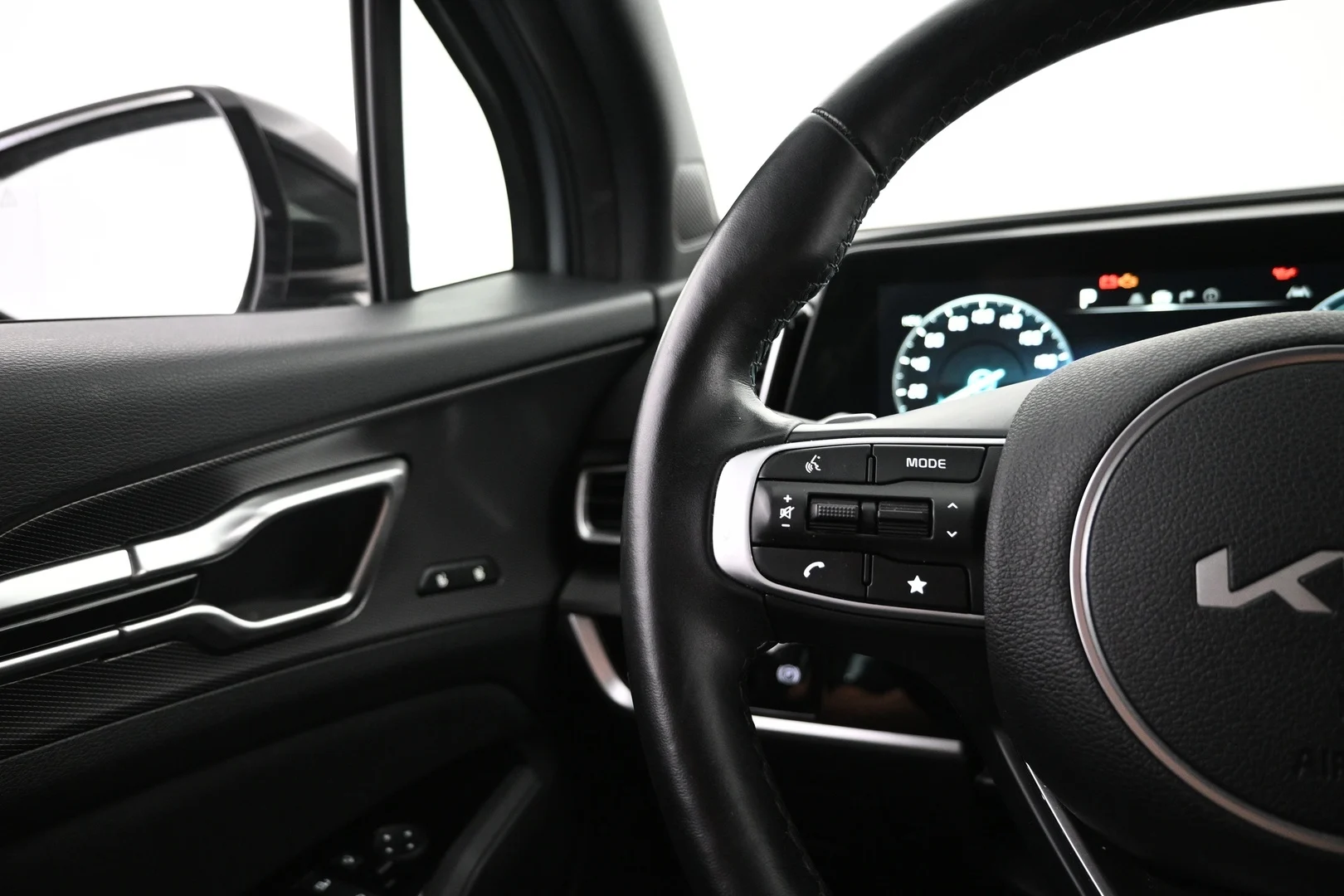 Car Image - 1yqdAczyaTzx3g9MVCuj0G
