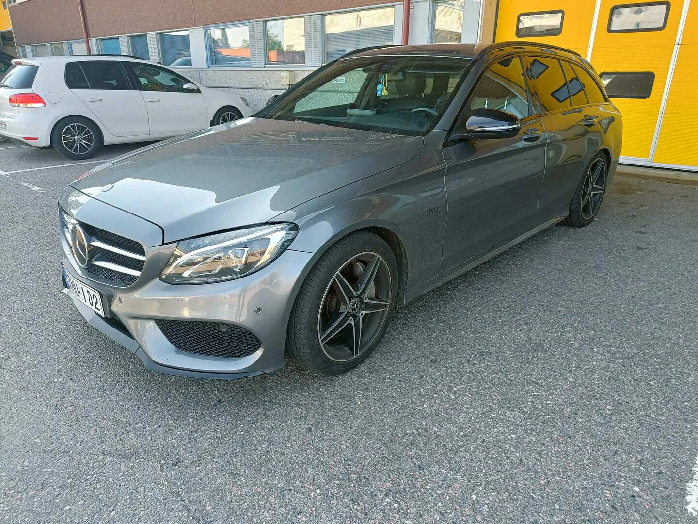 Car Image - 1OSYvXC0nUNPGHkwkLjOMa