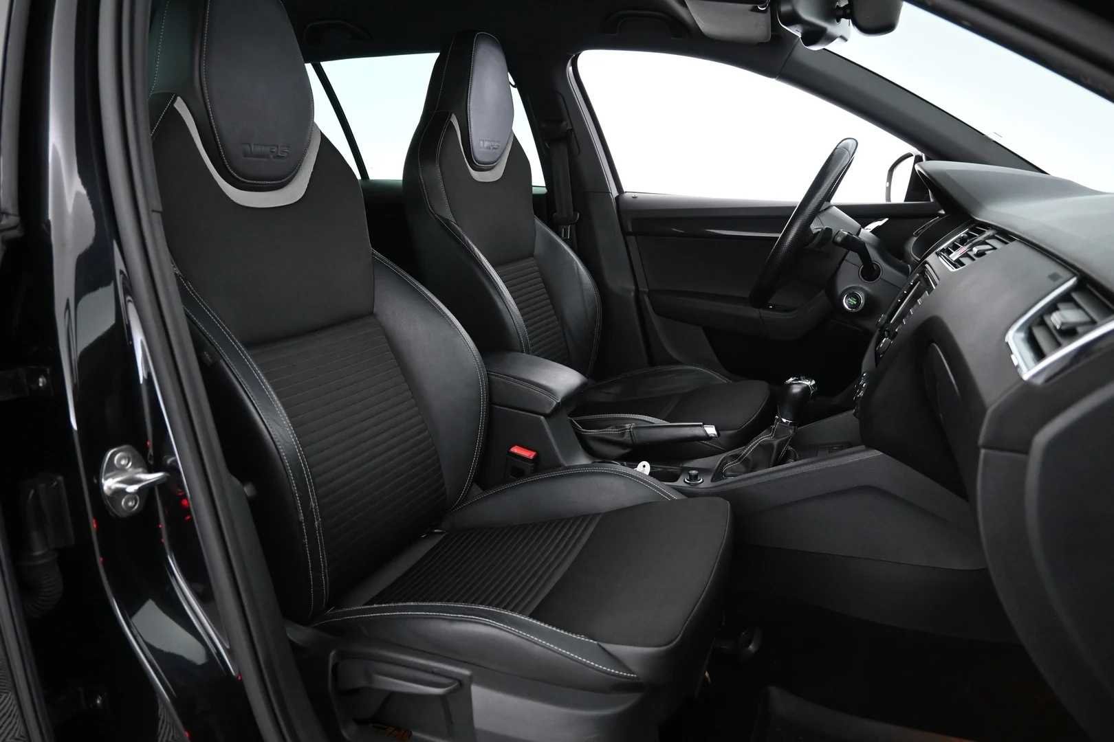 Car Image - 7BoVRSwA8klBZwFP0pbZy4