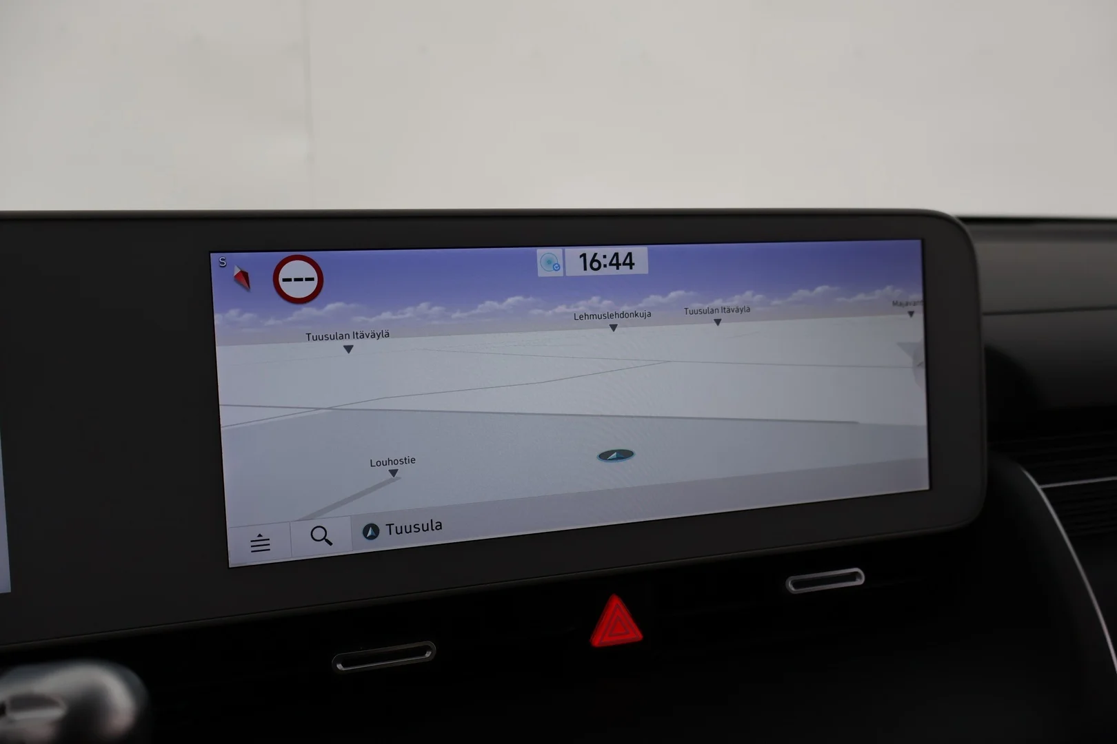 Car Image - 7F1nyAcoVd5ydqUq8I9G6S