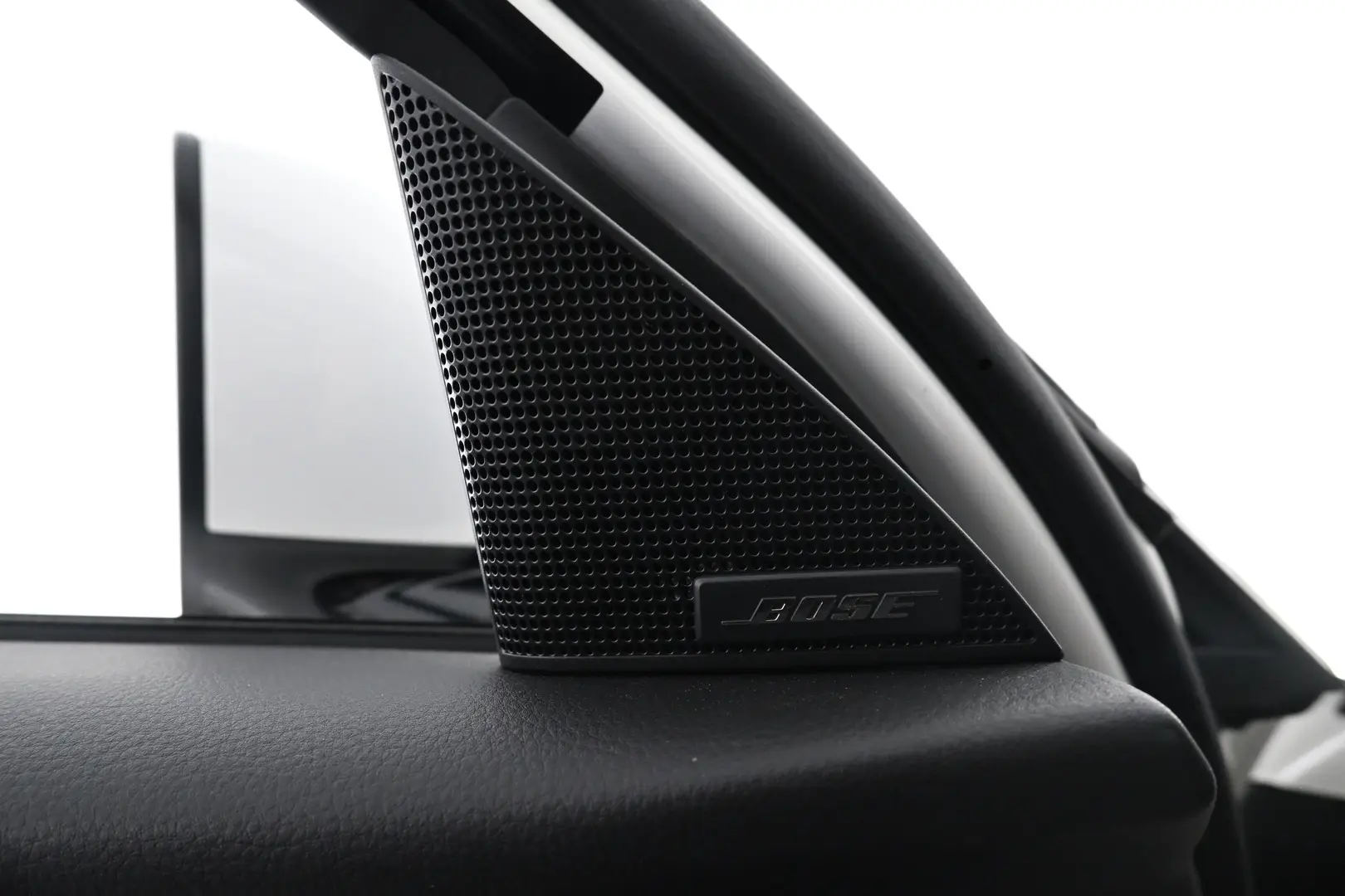 Car Image - undhtycCcdVDyB3YbJDr5