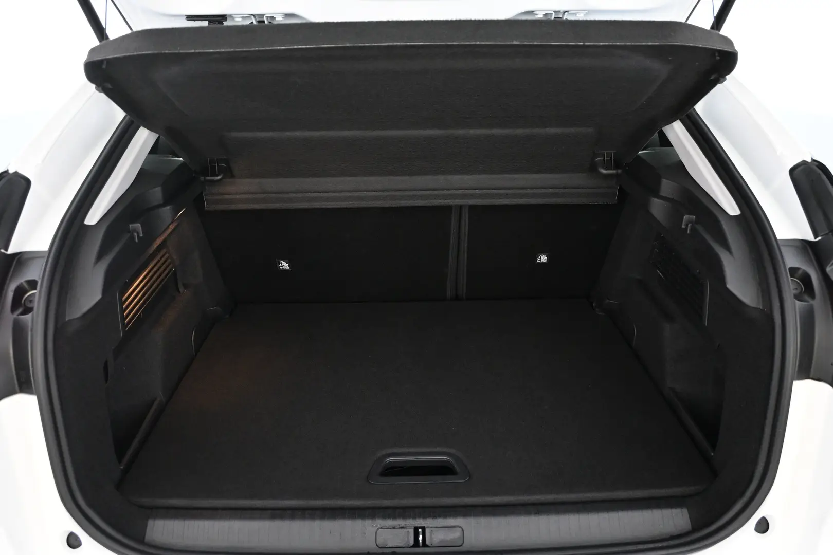 Car Image - 7z75j7VcmQKBEbskA5DiE9