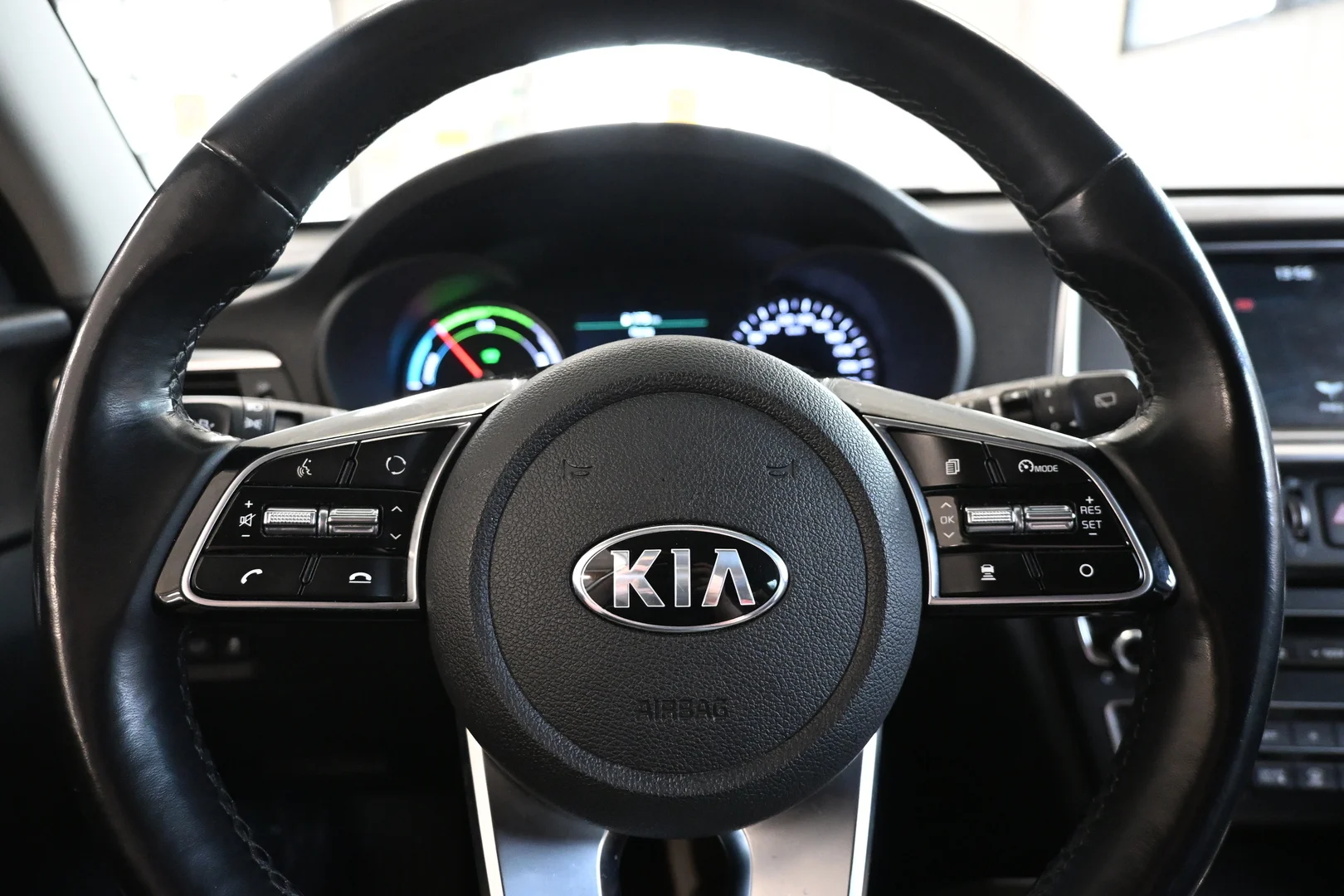 Car Image - 2dRTpn3vSkmP1BWuKqeXgV