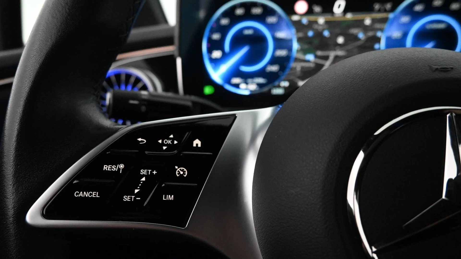 Car Image - 5dJ5UMLZGEVngiMSHB59Mq
