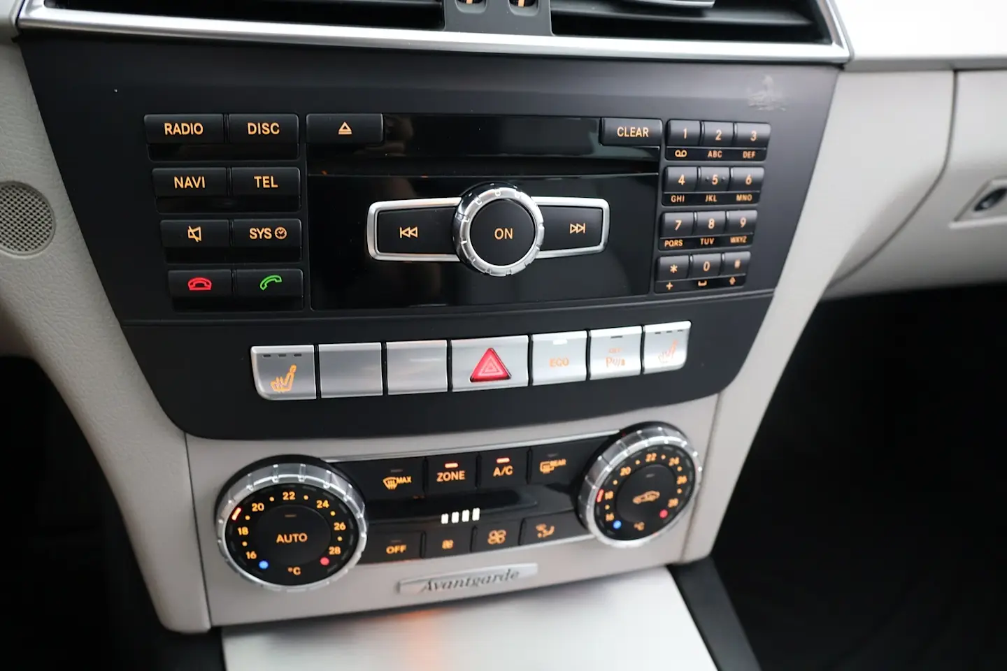 Car Image - 3OH0vimDN4cFyHNJEpuF6Y