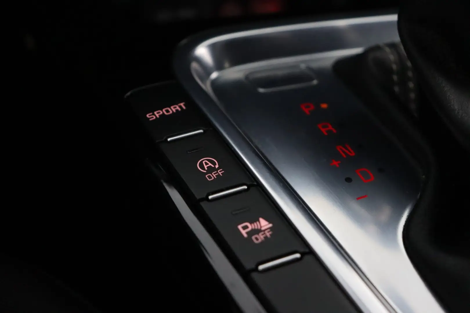 Car Image - 4L25FYfh8d7rLNmjNcEKGX