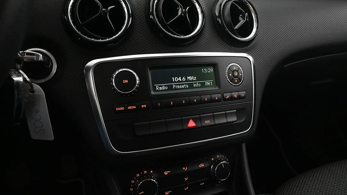 Car Image - 13DKLBfdGVJIjKouFkIudj