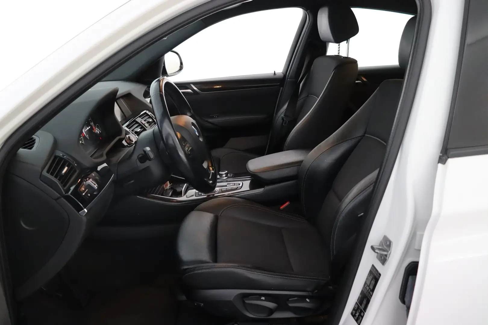 Car Image - 1GCNffRTUn1Xgy9CRracer