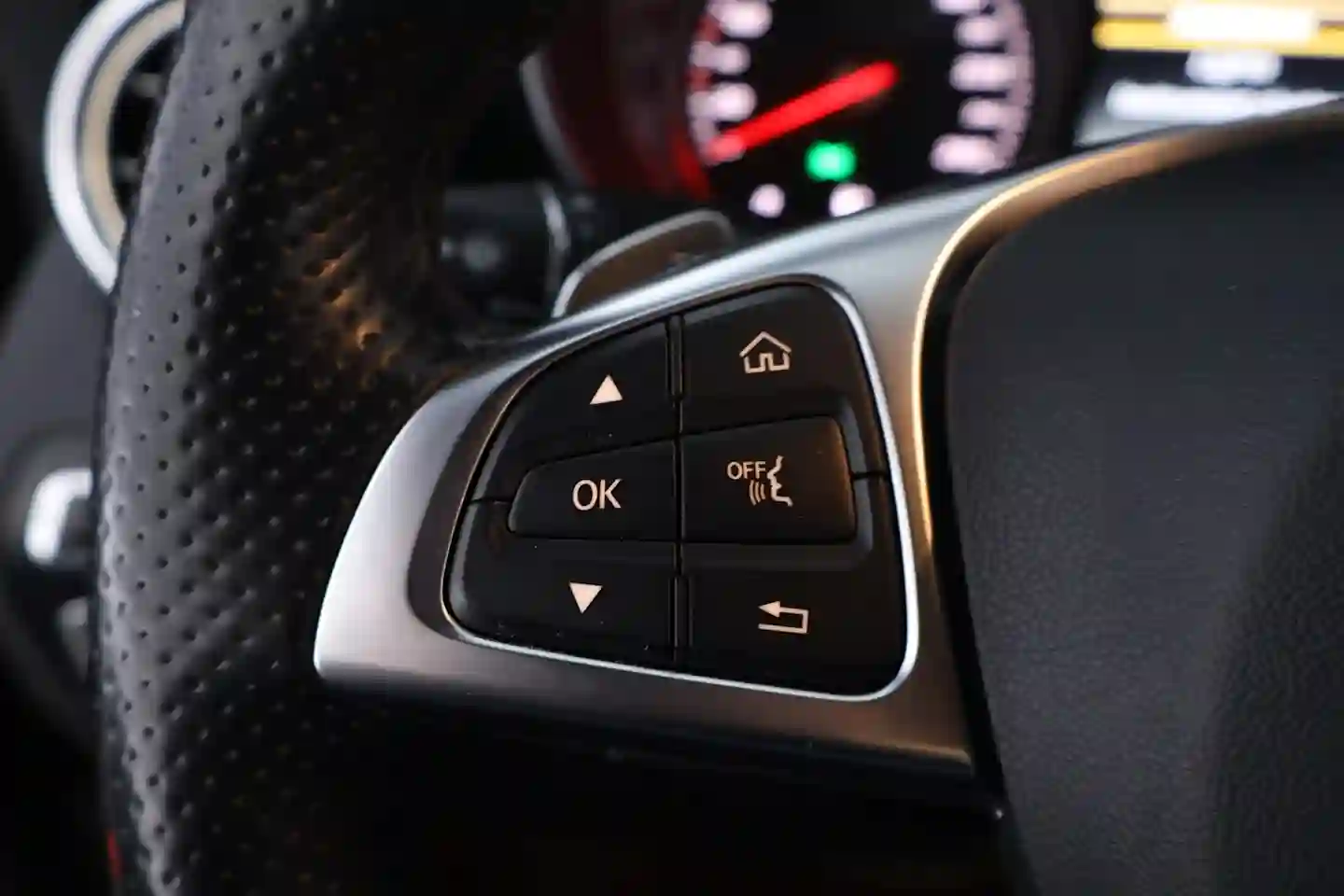 Car Image - RLCnEQRn3Cz2TgY39MSnq