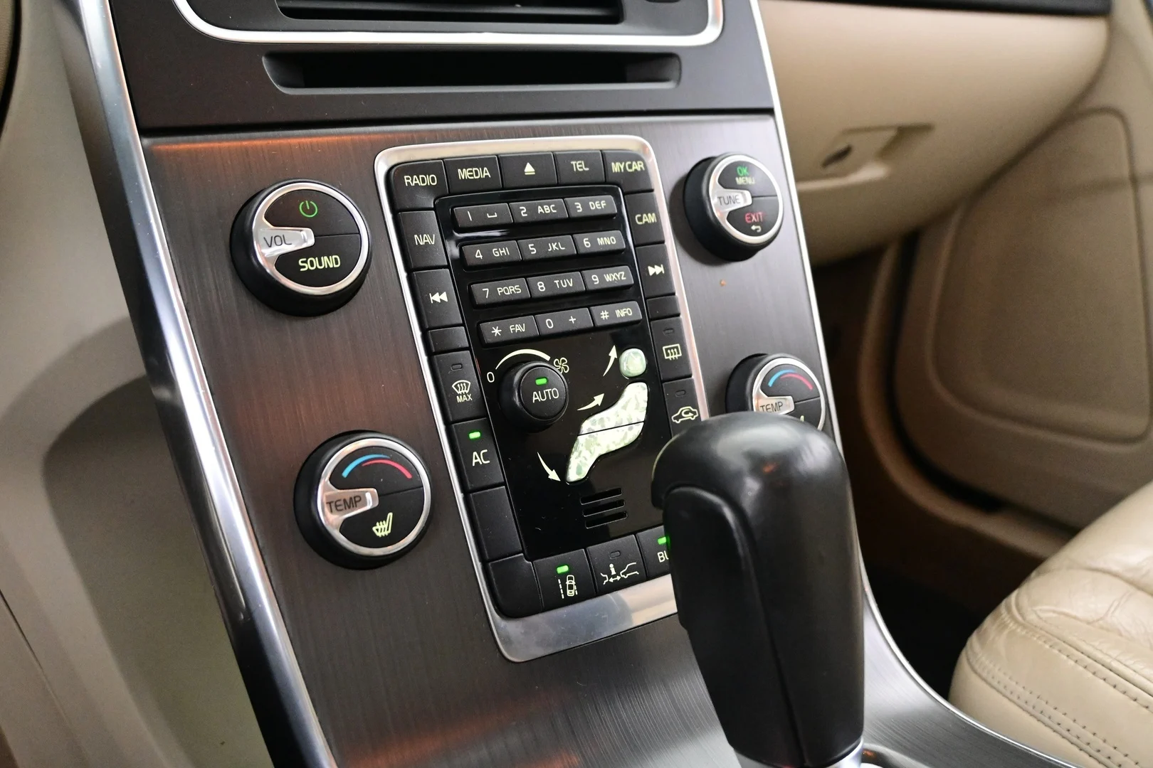 Car Image - 5zNSzg8y088li3l9khBWwp