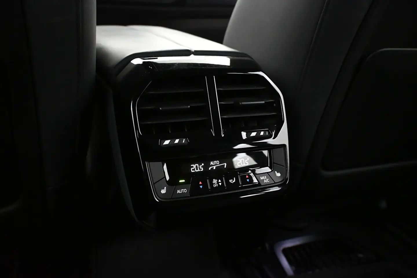 Car Image - 4MZTgLdLMP5NDEuhtI9ymm