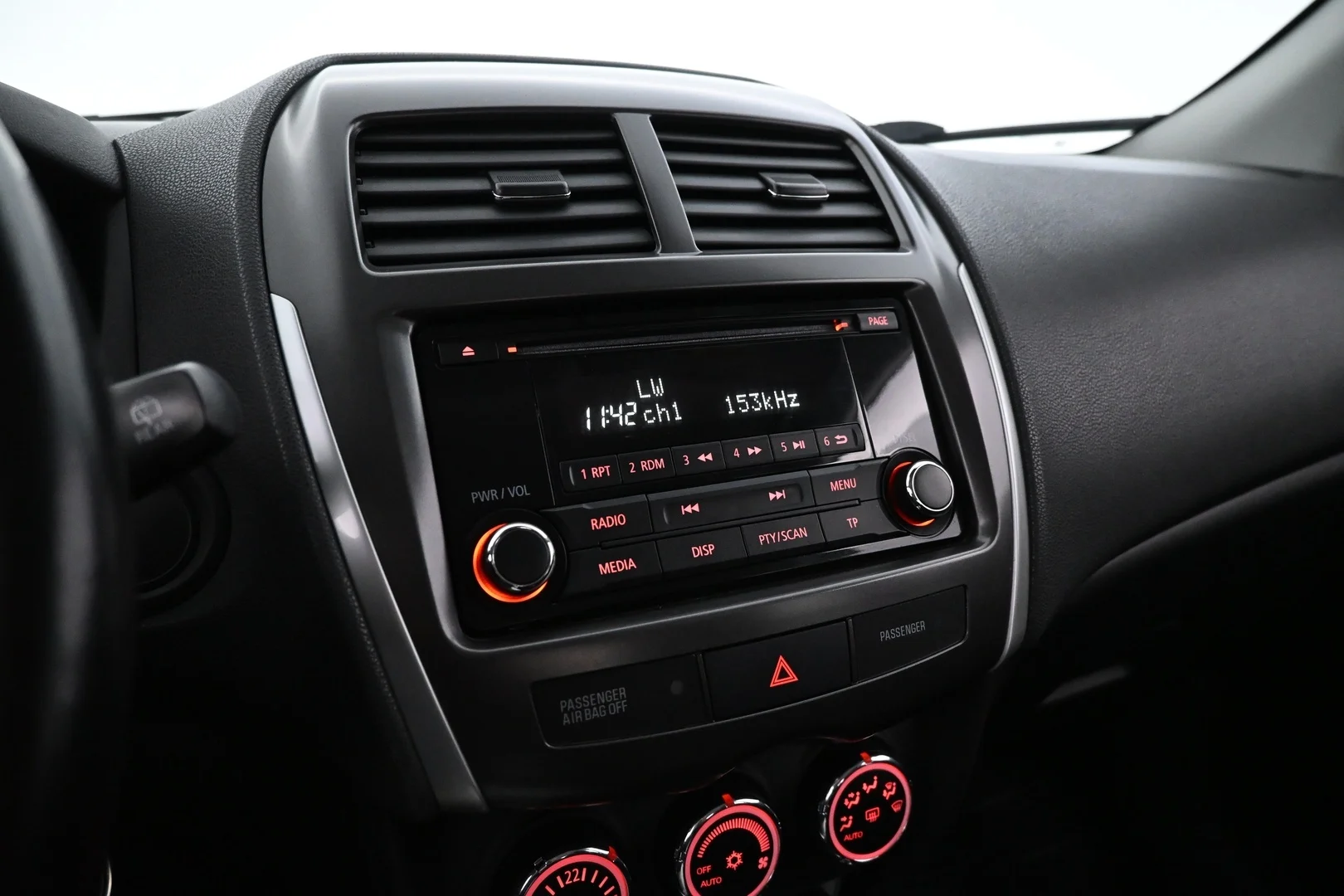 Car Image - 3RbSX39qClT18IAMP6d6Bk