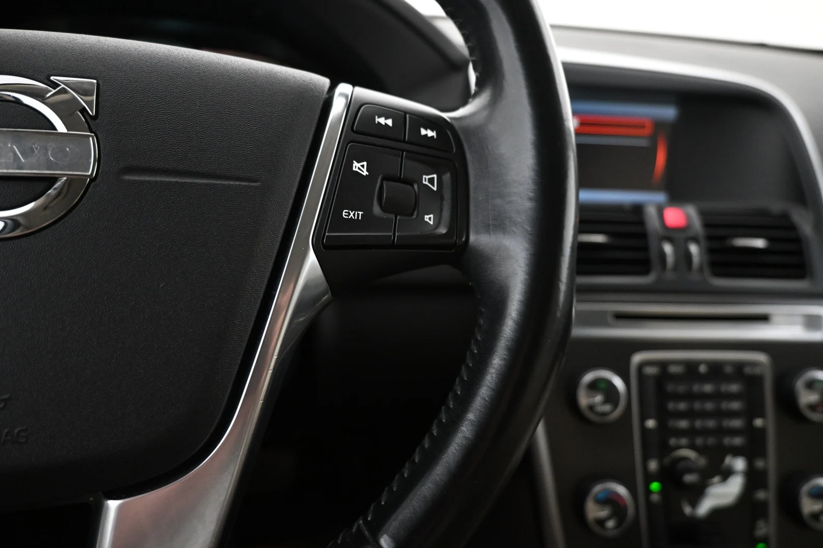 Car Image - yZ97Gexdjs631L4QV205M