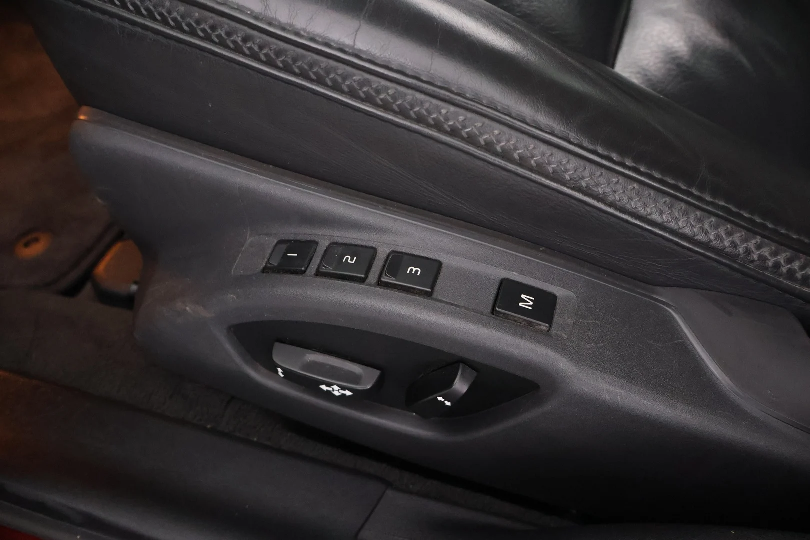 Car Image - 4tXisYY7eLR5brQA3VMGpx