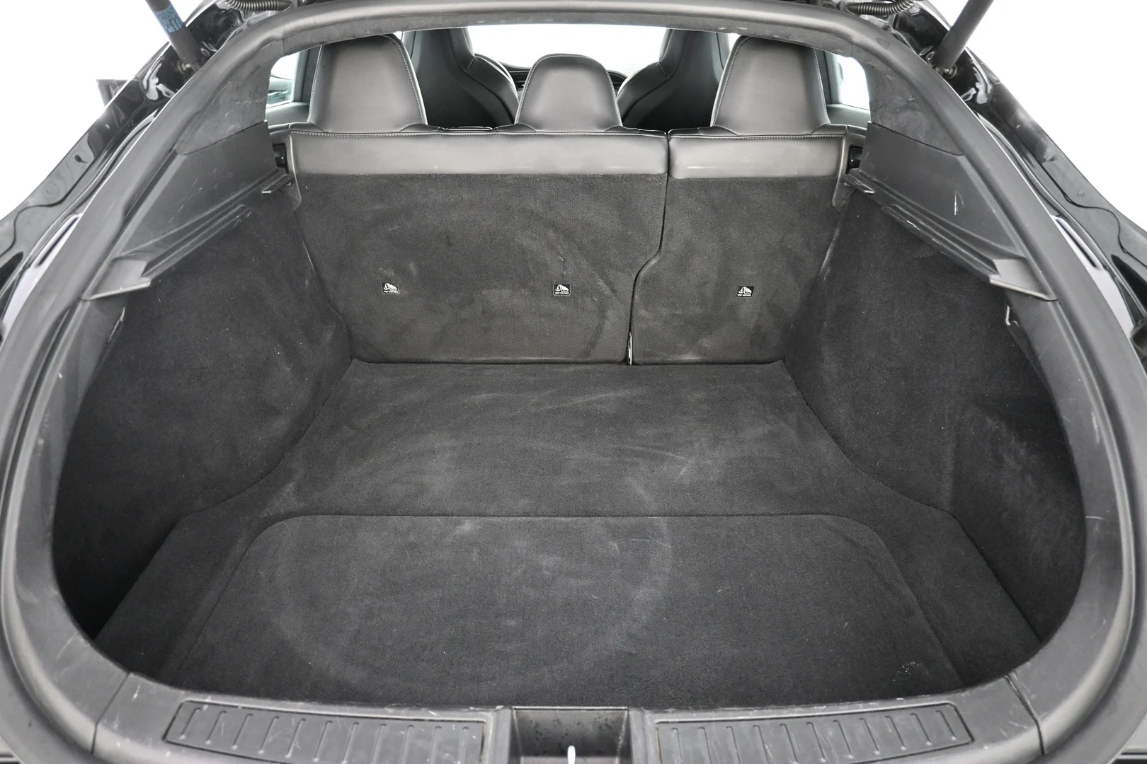Car Image - 5pkijbN3u692SmJrPrC8sO