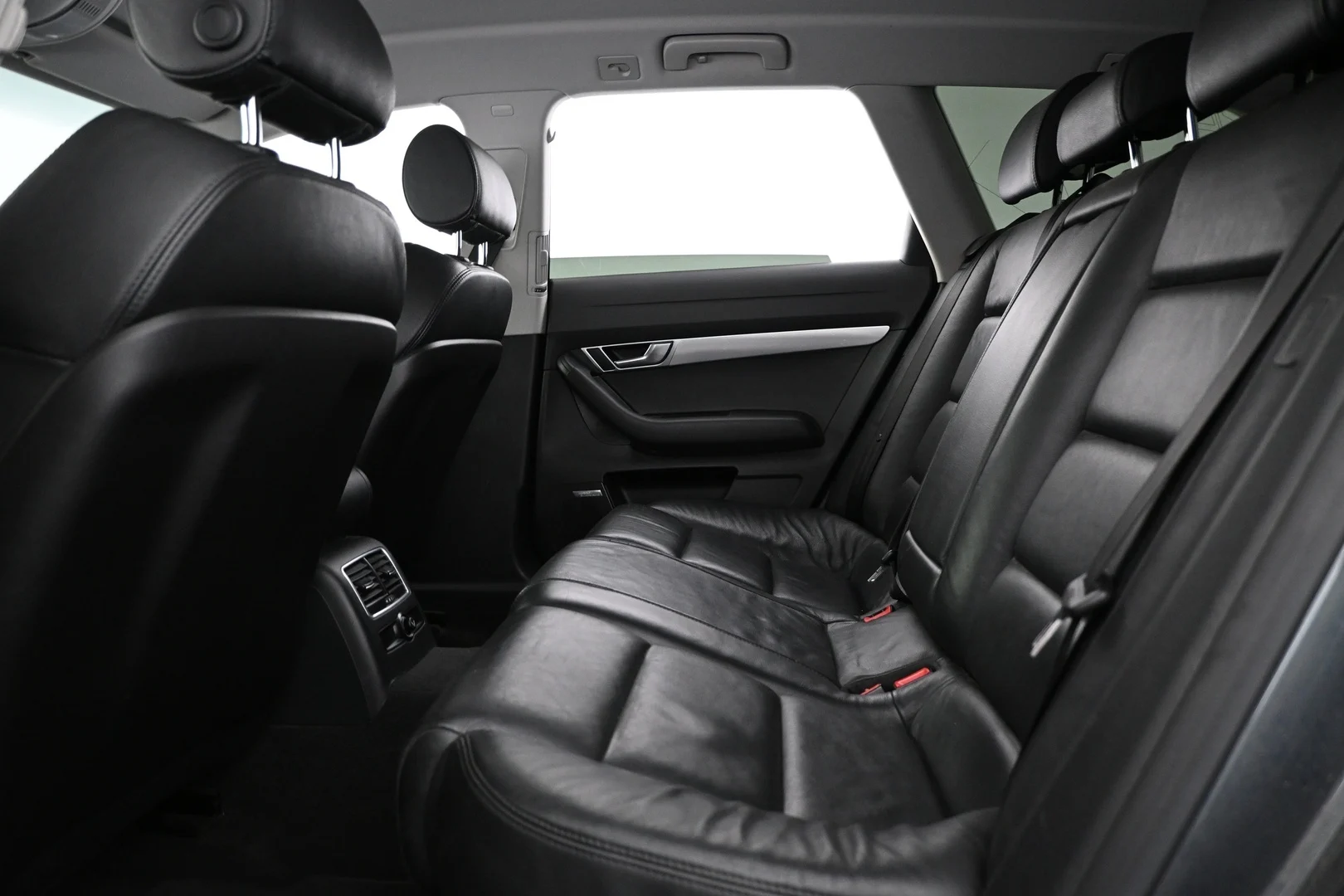 Car Image - 60e7wpUUPFtCAsQNbyadXB