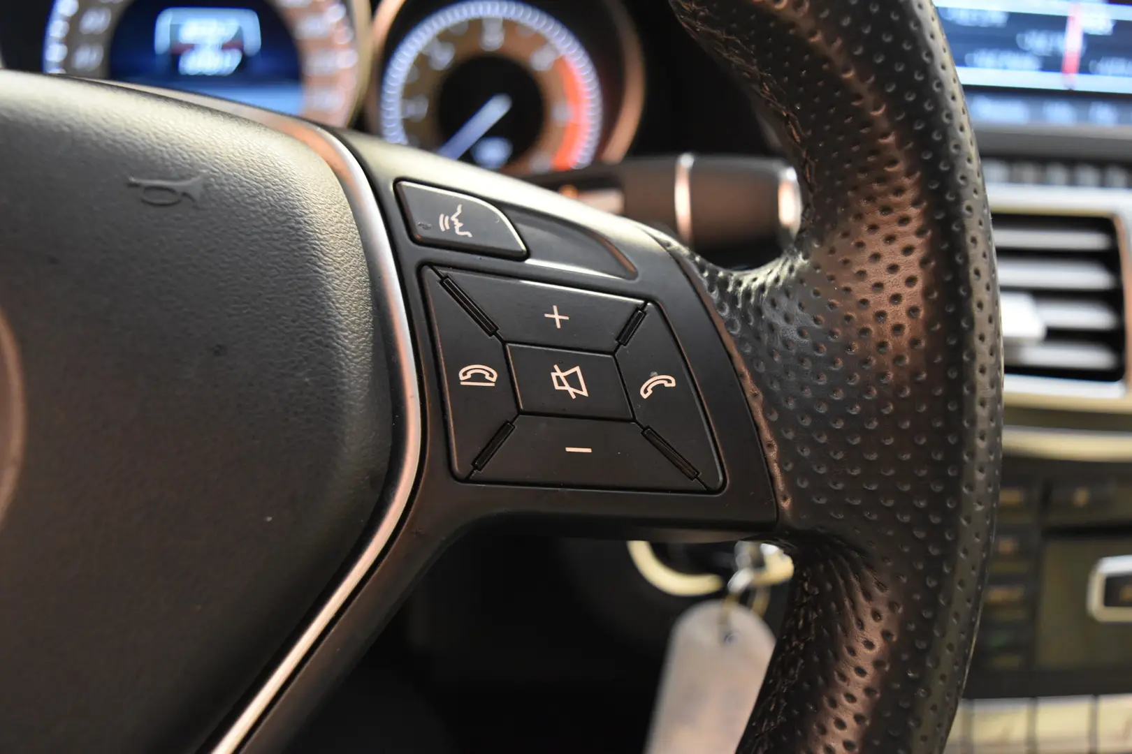 Car Image - 2mEZp0EECoVhoib6nIqfyI