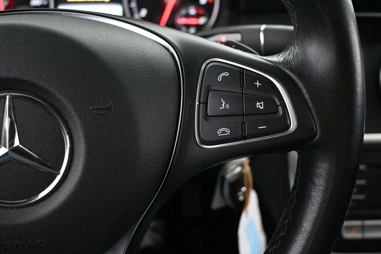 Car Image - 5G3spXUHXqz8JiZ7MhDRyx