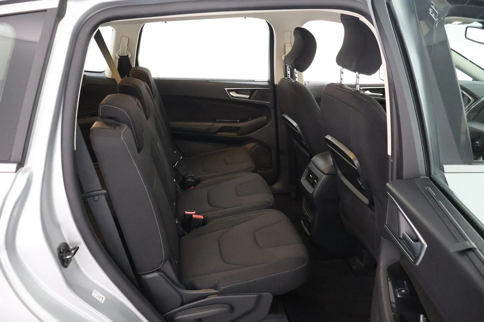 Car Image - 3mD0lFUh7VOV1BiJK3A4bu