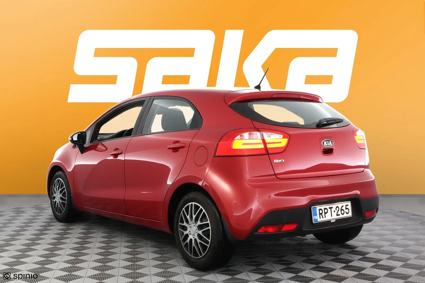 Car Image - 35g0GMF6aOTTnB8GZJlOus