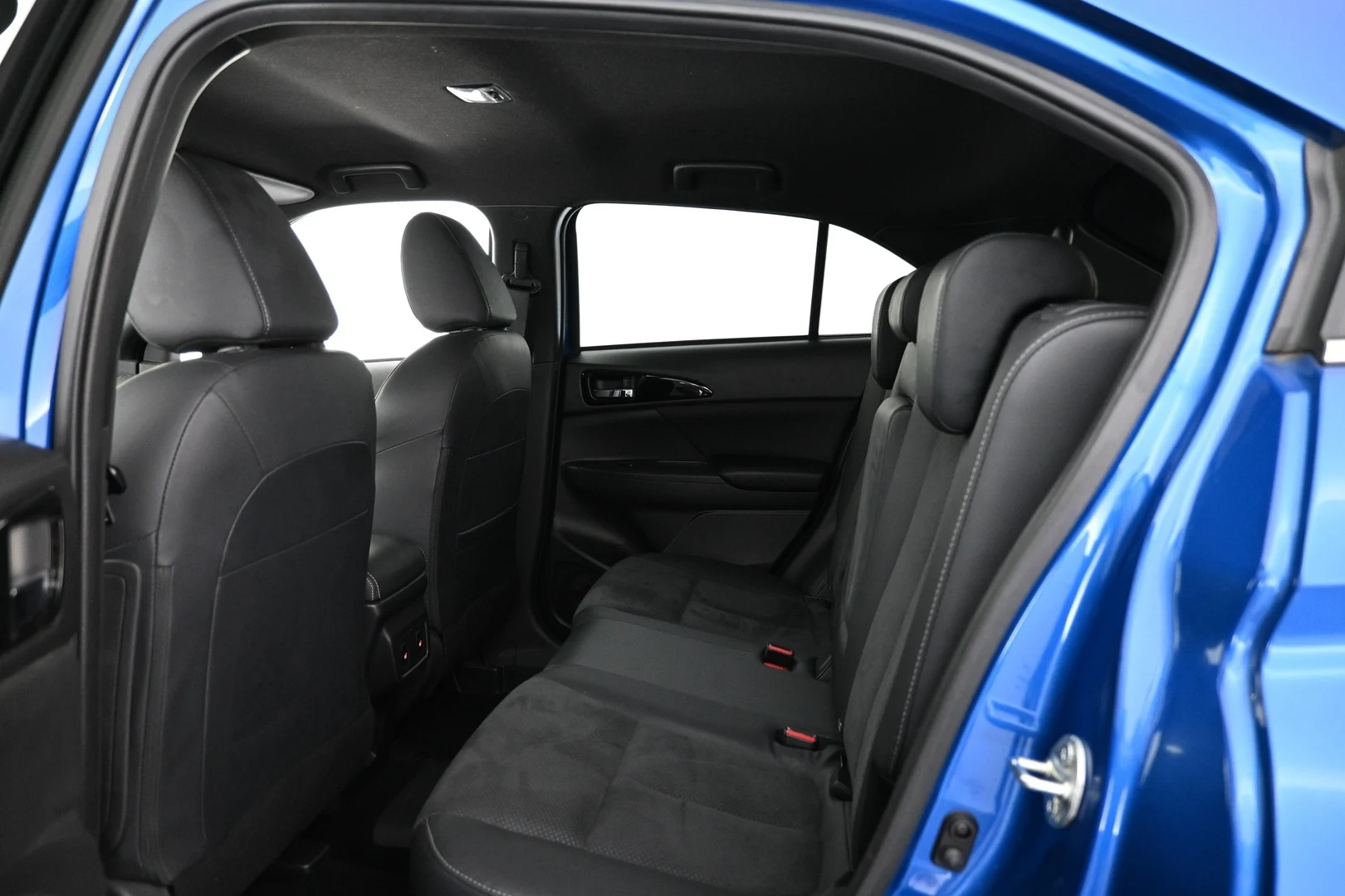 Car Image - 6GPguxqSJ3k0xvWY8fmd8R