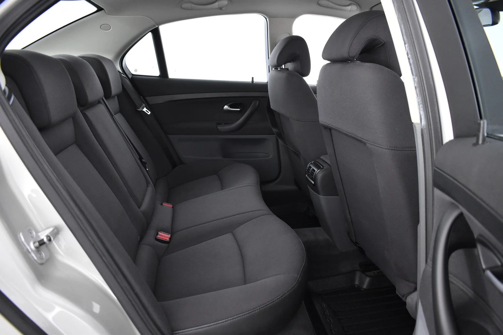 Car Image - 5xckQtgy75ZlozncxsfCc3