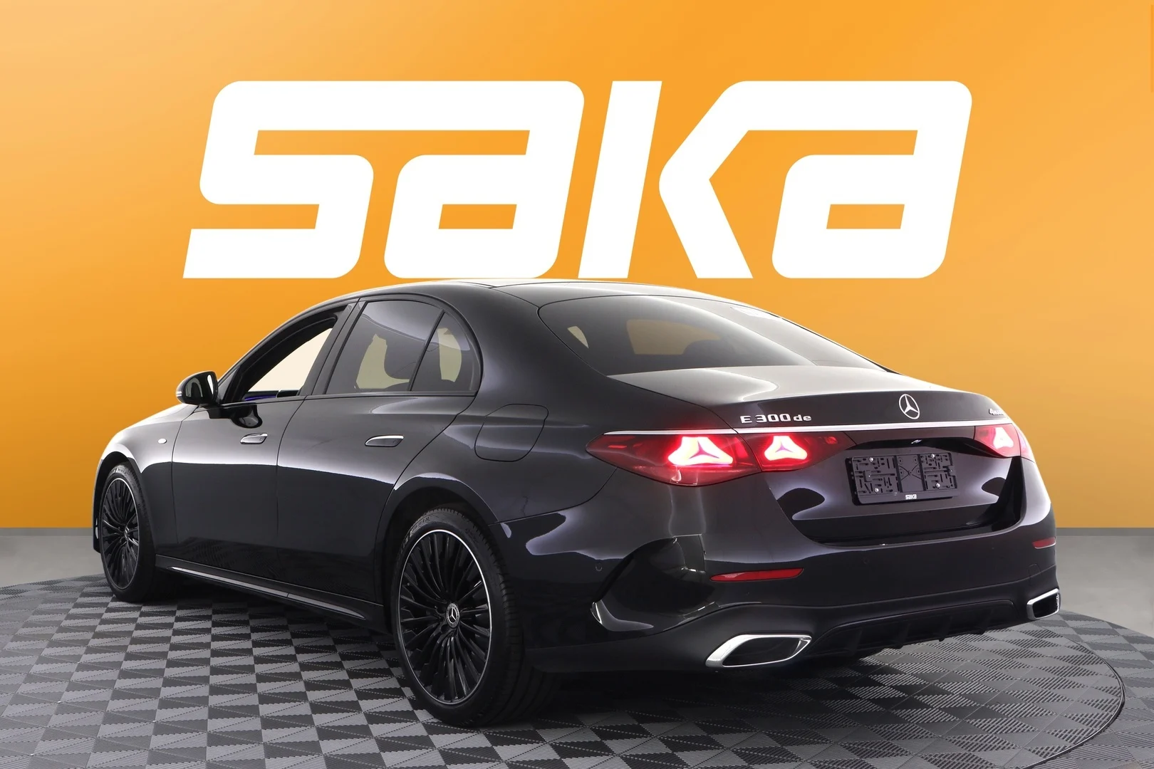 Car Image - 3fNff1pvpzOSn9Sm7QIuCR