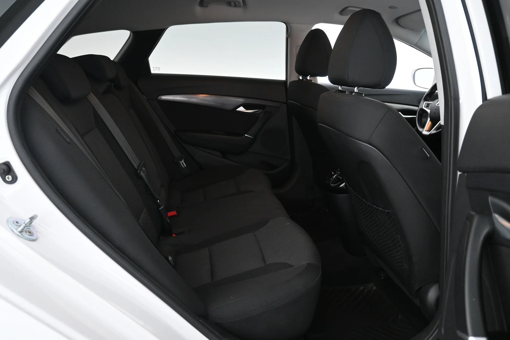 Car Image - 5vBoxhPRz9LqMsinfbBfoB
