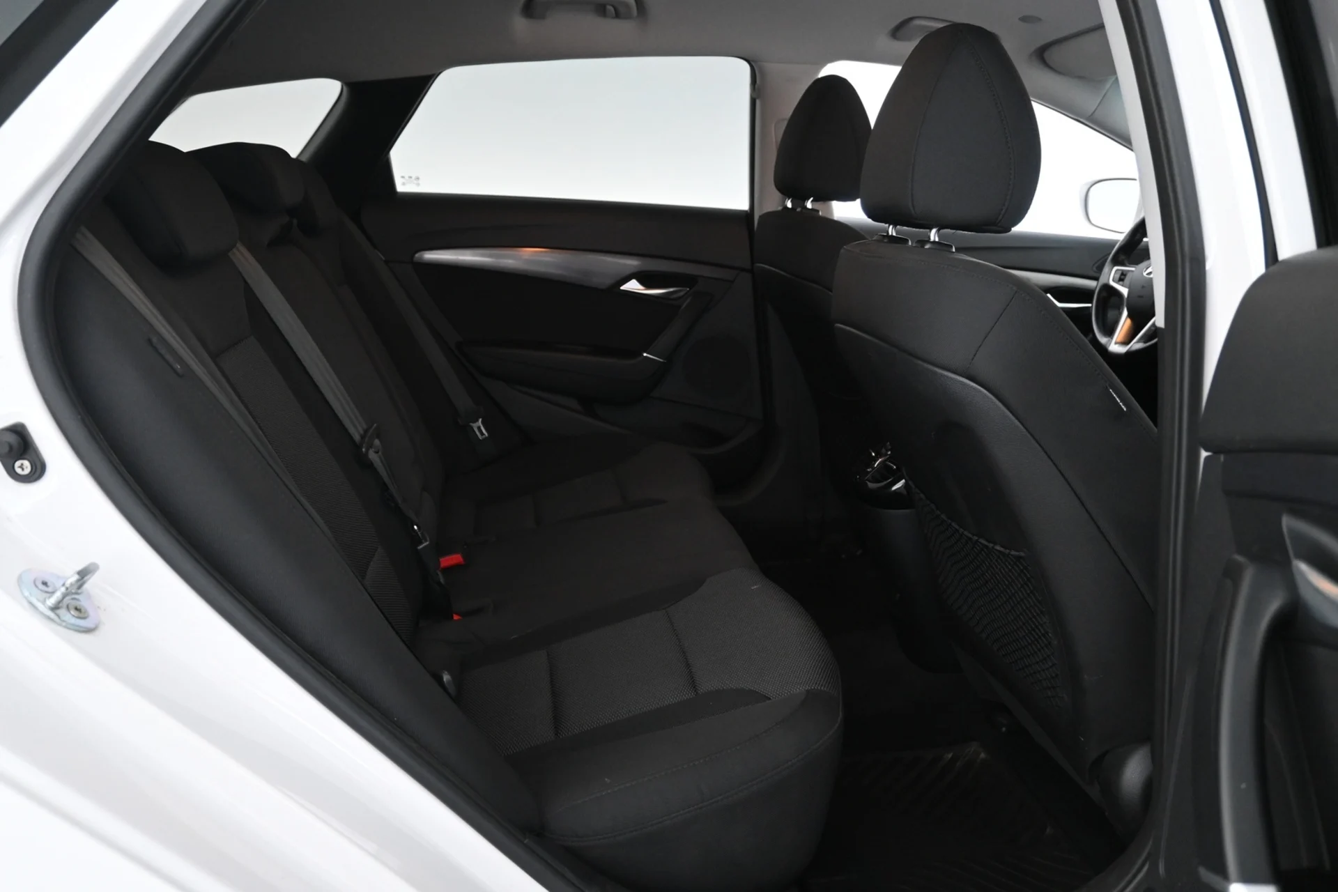 Car Image - 5vBoxhPRz9LqMsinfbBfoB