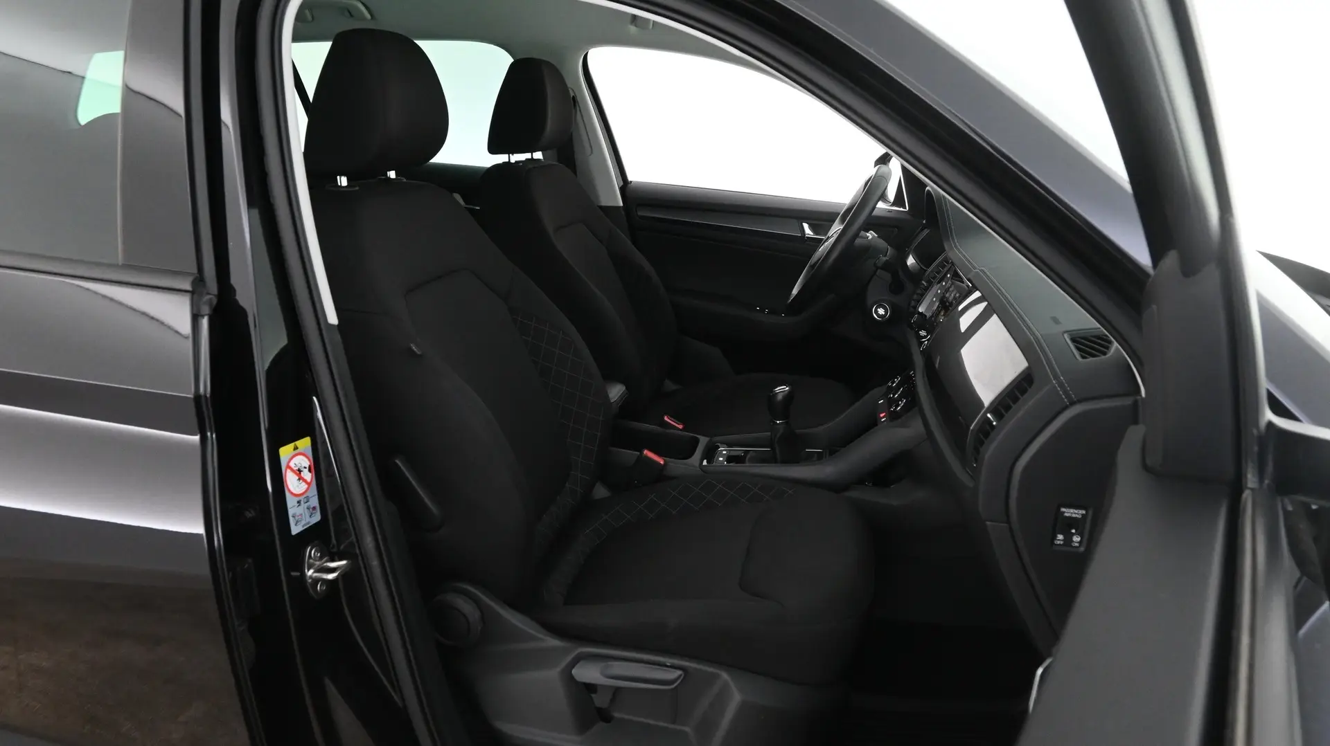 Car Image - BRryDYkDXK3hfeXzOFhNz