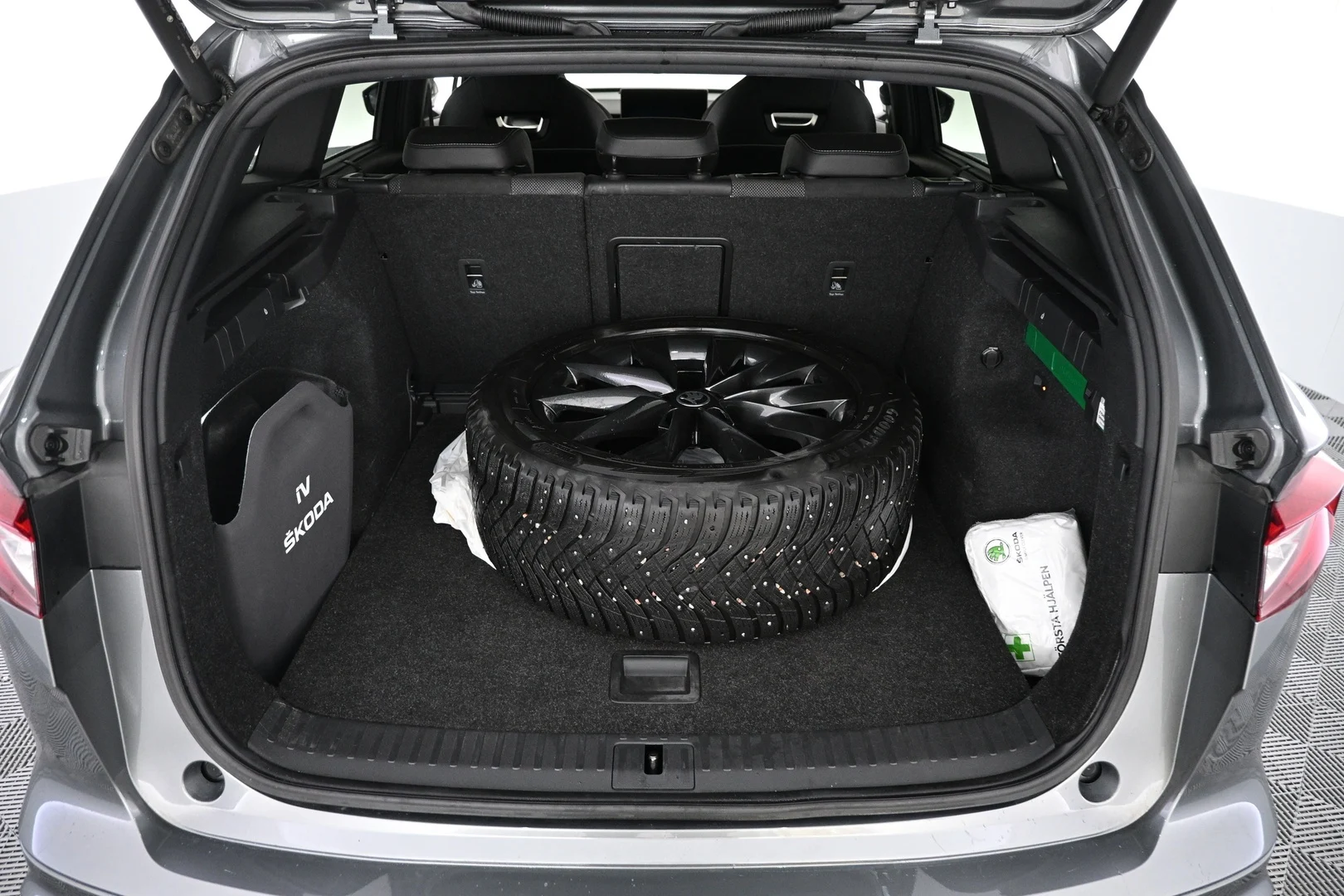 Car Image - 41FhQvNMC29ijJHXqPp1nd