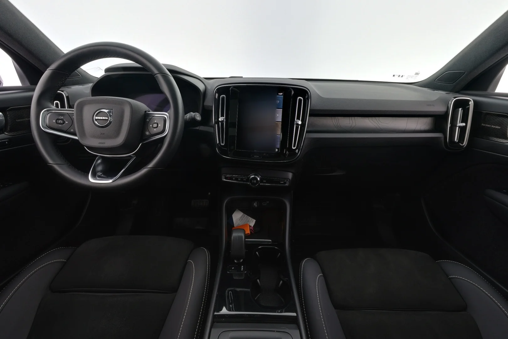 Car Image - 1C8BPQ1E1943FpjwwGCuce