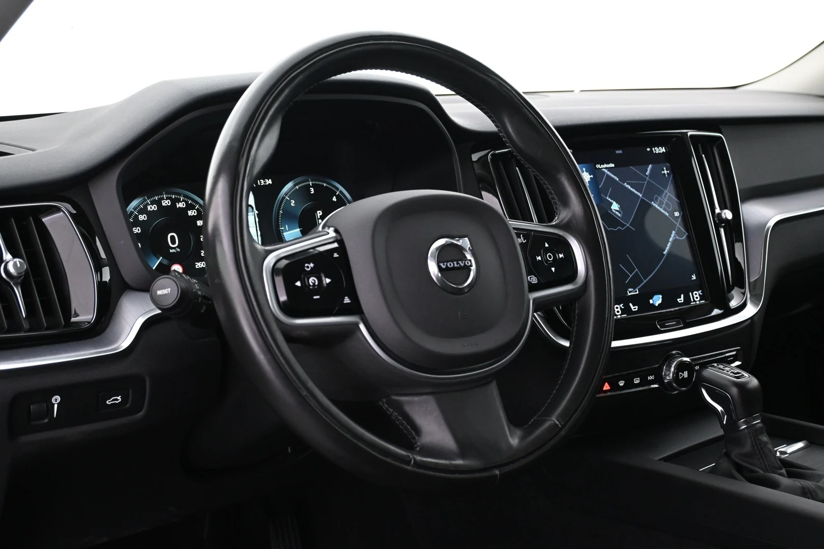 Car Image - 1oa9VM3hbfC195MKhuZAYQ