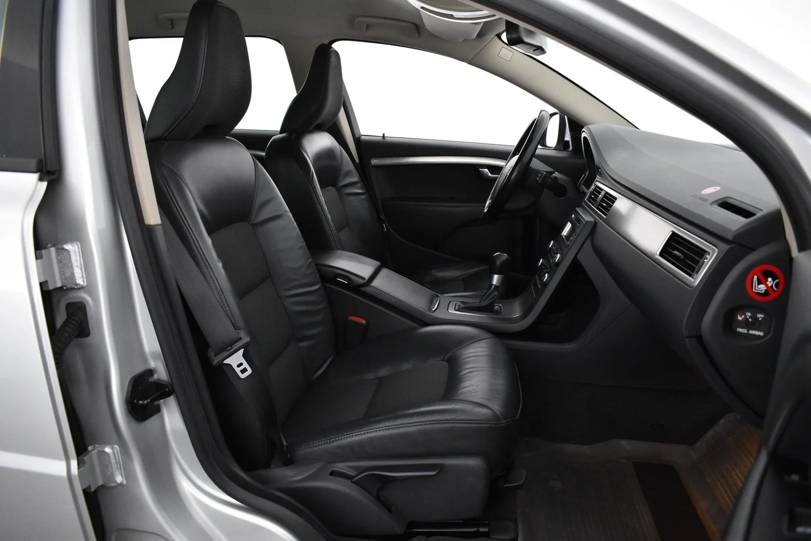 Car Image - 4GWGpFRuvNV7sKSjqUWVzh