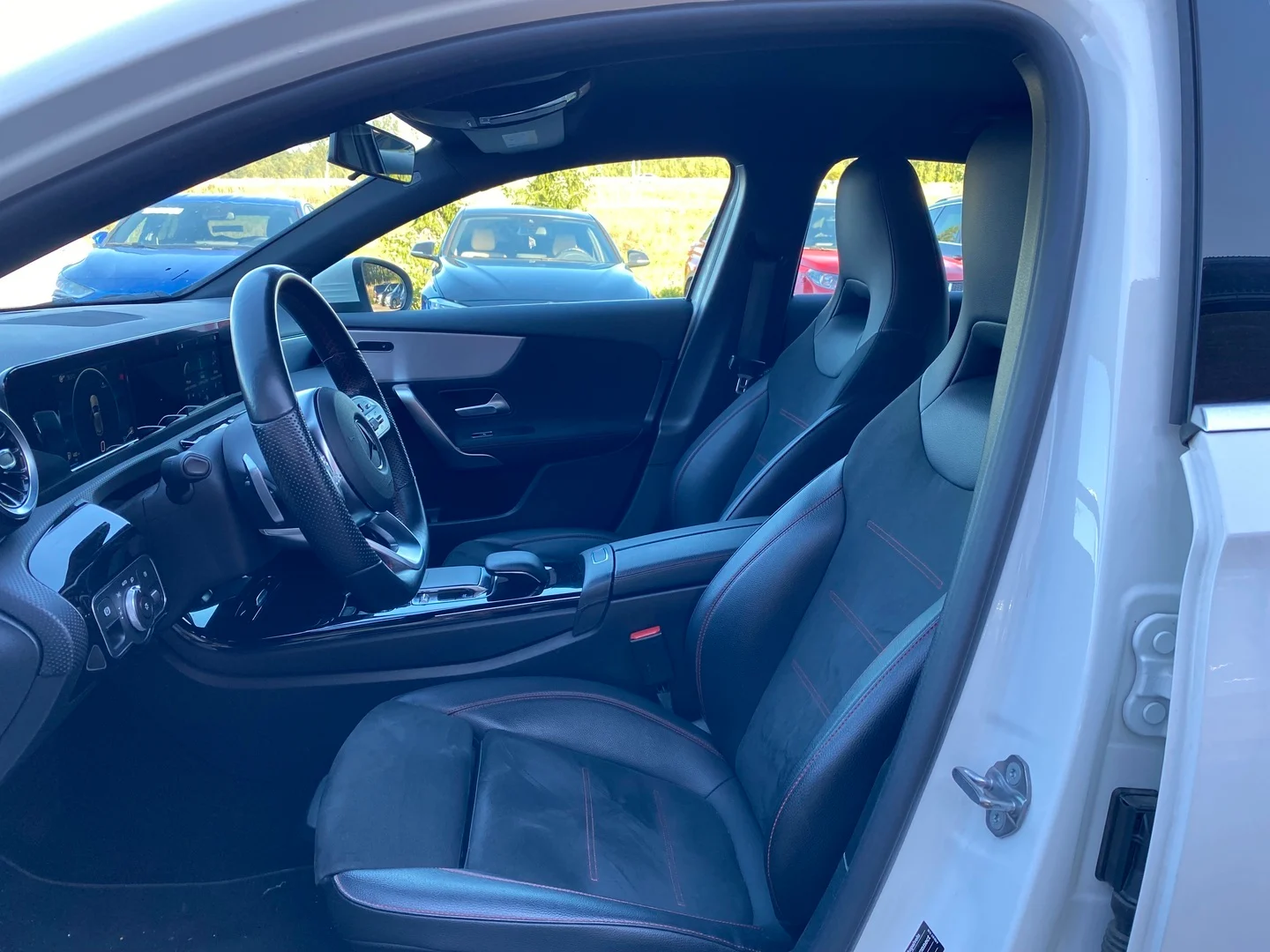 Car Image - d4MY8lH8E1iLA13B0gbR9