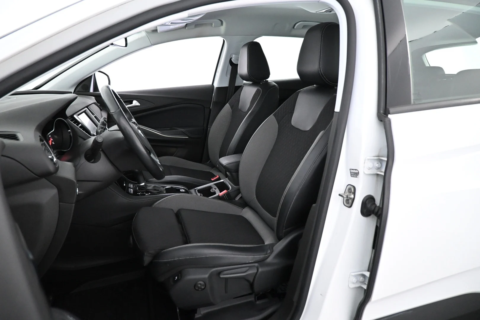 Car Image - 47WSQjSLnfNiKVLfPDM6Nz